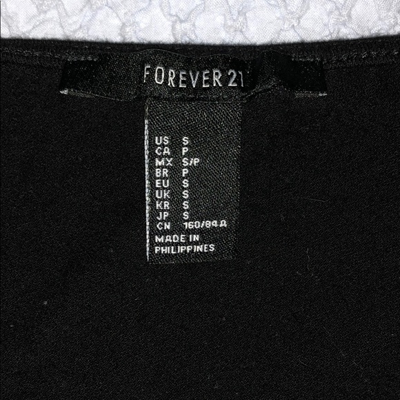 forever 21 knit V-neck top - Picture 3 of 4